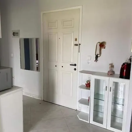 Jimmys Apartment *