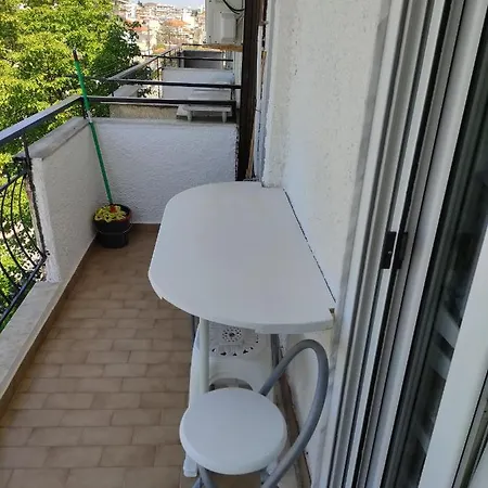 Jimmys * Nea Kallikrateia